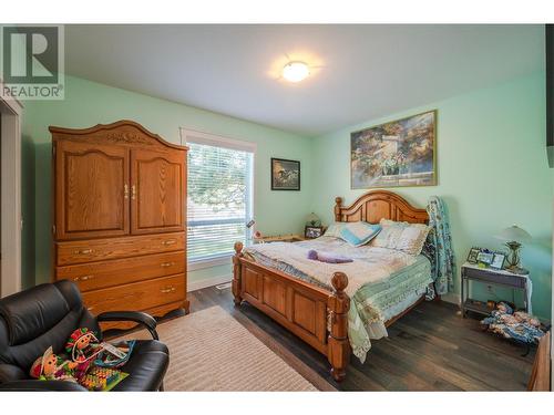 124 Sasquatch Trail, Osoyoos, BC - Indoor Photo Showing Bedroom