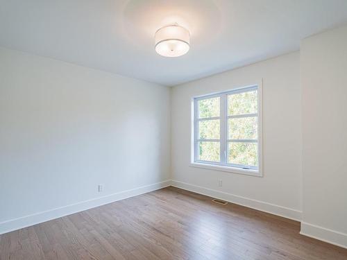 Bedroom - 24A Rue De Lacey Green, Kirkland, QC - Indoor Photo Showing Other Room