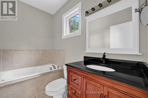 88 41St Street S, Wasaga Beach, ON - Indoor Photo Showing Bathroom