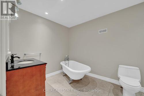 88 41St Street S, Wasaga Beach, ON - Indoor Photo Showing Bathroom