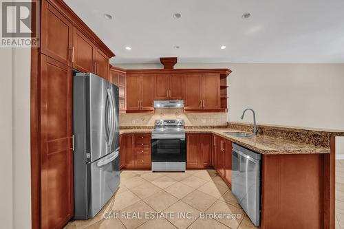 88 41St Street S, Wasaga Beach, ON - Indoor Photo Showing Kitchen