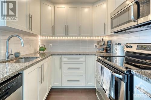 238 Besserer Street Unit#915, Ottawa, ON - Indoor Photo Showing Kitchen