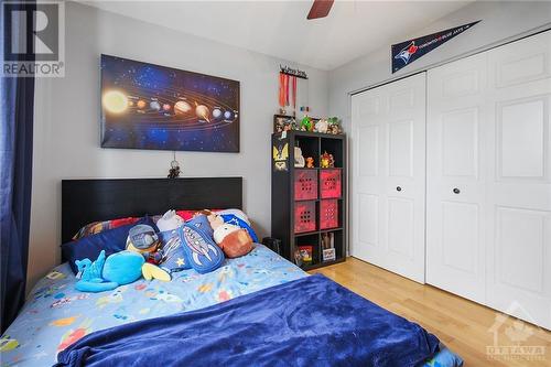 746 Hauteview Crescent, Ottawa, ON - Indoor Photo Showing Bedroom