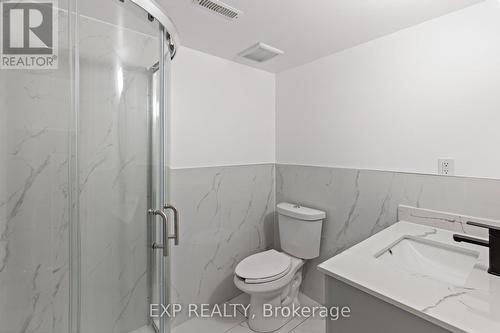 460 Grove Street E, Barrie (Grove East), ON - Indoor Photo Showing Bathroom