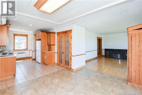 164 1 Ere Street, Shippagan, NB - Indoor Photo Showing Kitchen With Double Sink