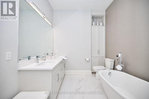 18 - 190 Canboro Road, Pelham, ON - Indoor Photo Showing Bathroom