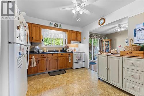 99 Ivy Avenue, Renfrew, ON - Indoor Photo Showing Kitchen With Double Sink