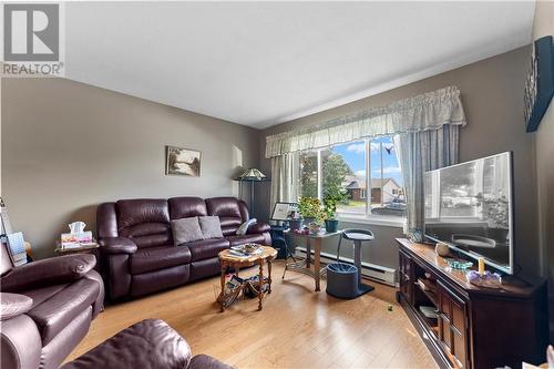 99 Ivy Avenue, Renfrew, ON - Indoor Photo Showing Living Room