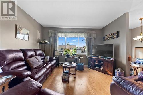 99 Ivy Avenue, Renfrew, ON - Indoor Photo Showing Living Room