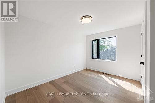 688 Hillcrest Avenue, Ottawa, ON - Indoor Photo Showing Other Room