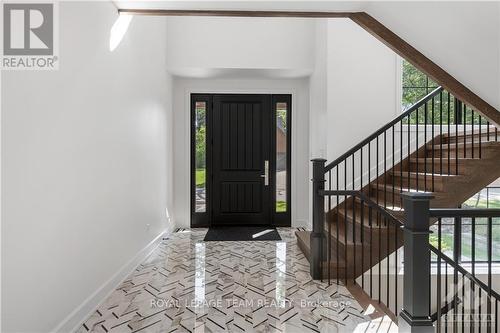 688 Hillcrest Avenue, Ottawa, ON - Indoor Photo Showing Other Room