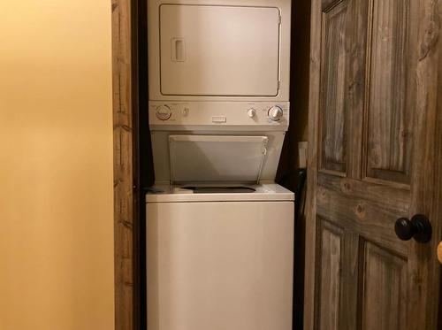 M3B - 1351 Gerry Sorensen Way, Kimberley, BC - Indoor Photo Showing Laundry Room