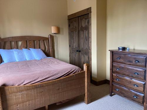 M3B - 1351 Gerry Sorensen Way, Kimberley, BC - Indoor Photo Showing Bedroom