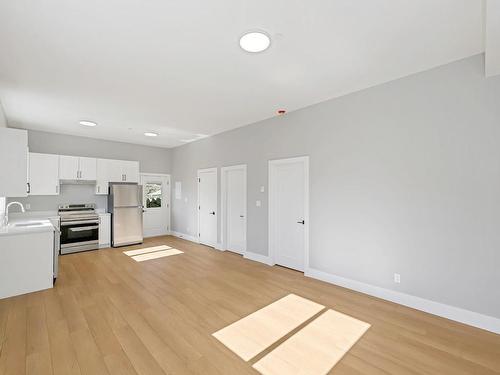 7065 Brailsford Pl, Sooke, BC - Indoor Photo Showing Kitchen