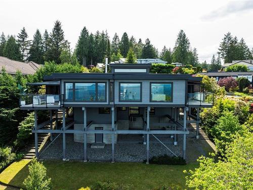 8853 Park Pacific Terr, North Saanich, BC 