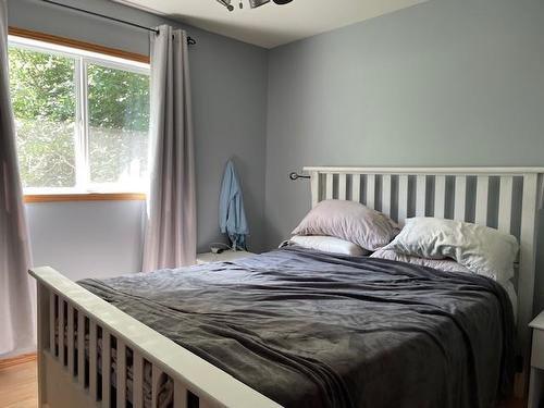 36 Poplar Bay Road, Kenora, ON - Indoor Photo Showing Bedroom