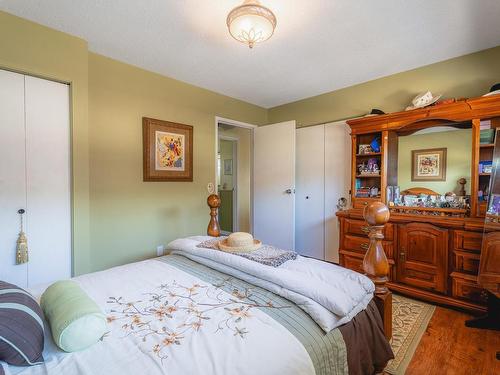 1570 Southview Terrace, Kamloops, BC - Indoor Photo Showing Bedroom