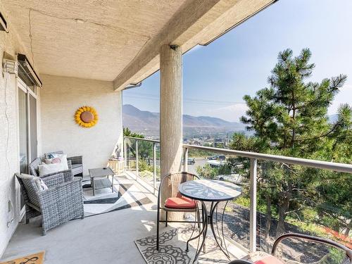 202-712 Sahali Terrace, Kamloops, BC 