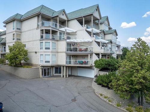 202-712 Sahali Terrace, Kamloops, BC 