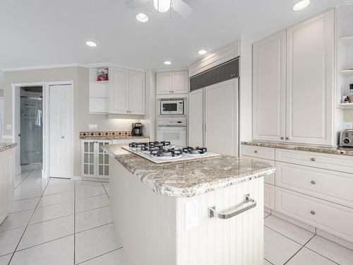 6961 Savona Access Rd, Kamloops, BC - Indoor Photo Showing Kitchen With Upgraded Kitchen