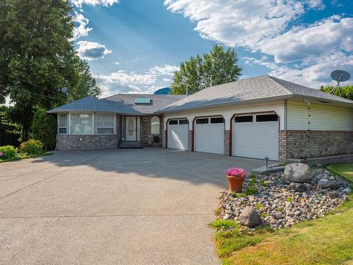 6961 Savona Access Rd, Kamloops, BC - Outdoor