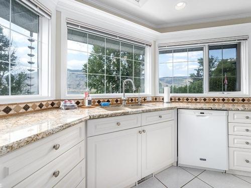 6961 Savona Access Rd, Kamloops, BC - Indoor Photo Showing Kitchen