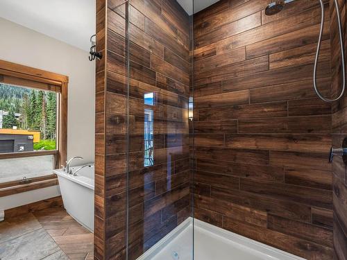 13-3280 Village Way, Sun Peaks, BC - Indoor Photo Showing Bathroom