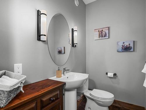 13-3280 Village Way, Sun Peaks, BC - Indoor Photo Showing Bathroom