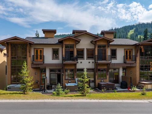 13-3280 Village Way, Sun Peaks, BC - Outdoor With Facade