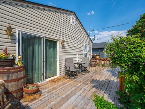 1020 Selkirk Ave, Kamloops, BC - Outdoor With Deck Patio Veranda With Exterior