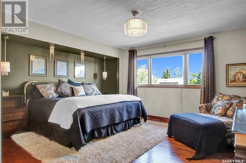 2347 Brodie Bay E, Regina, SK - Indoor Photo Showing Bedroom