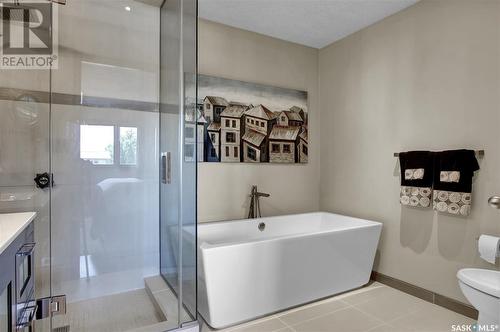 2347 Brodie Bay E, Regina, SK - Indoor Photo Showing Bathroom