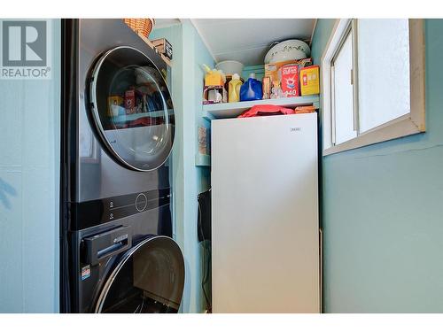 4075 Mcclain Road Unit# 51, Kelowna, BC - Indoor Photo Showing Laundry Room