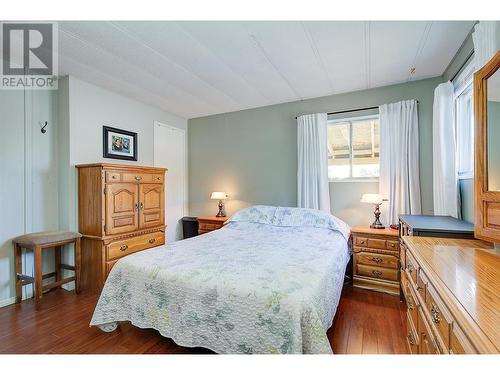 4075 Mcclain Road Unit# 51, Kelowna, BC - Indoor Photo Showing Bedroom