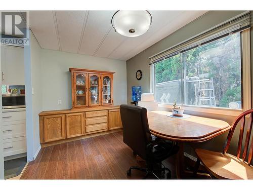 4075 Mcclain Road Unit# 51, Kelowna, BC - Indoor Photo Showing Dining Room