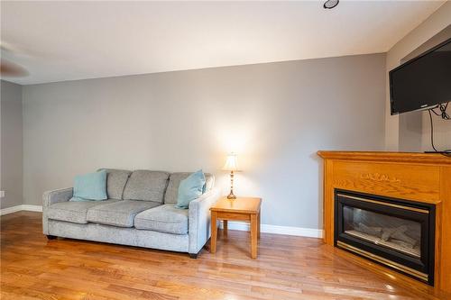 10 Cadham Boulevard|Unit #31, Hamilton, ON - Indoor Photo Showing Living Room With Fireplace