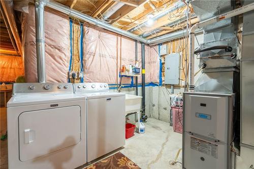 10 Cadham Boulevard|Unit #31, Hamilton, ON - Indoor Photo Showing Laundry Room