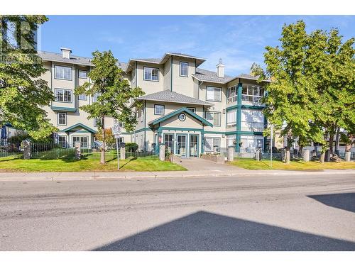 201 1638 6Th Avenue, Prince George, BC - Outdoor With Facade