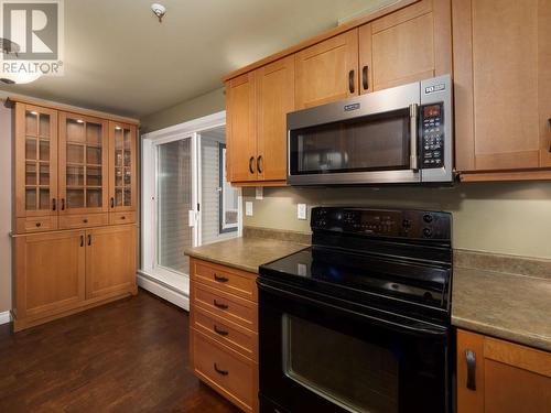 201 1638 6Th Avenue, Prince George, BC - Indoor Photo Showing Kitchen