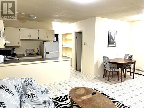 10321 Gething Street, Fort St. John, BC - Indoor Photo Showing Kitchen