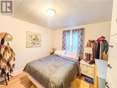 2162 Highway 551, Mindemoya, ON - Indoor Photo Showing Bedroom