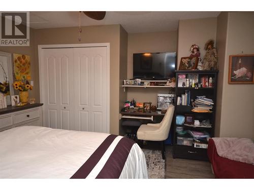 606 Nighthawk Avenue, Vernon, BC - Indoor Photo Showing Bedroom