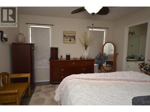 606 Nighthawk Avenue, Vernon, BC - Indoor Photo Showing Bedroom