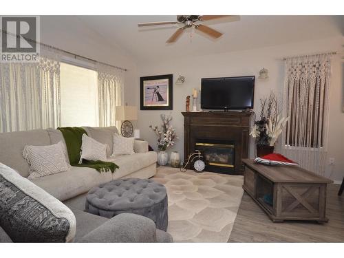 606 Nighthawk Avenue, Vernon, BC - Indoor Photo Showing Living Room With Fireplace