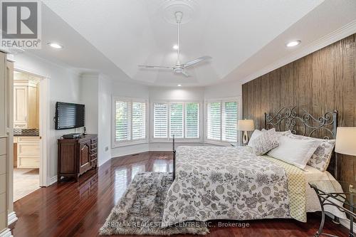 4027 Lookout Court, Mississauga, ON - Indoor Photo Showing Bedroom