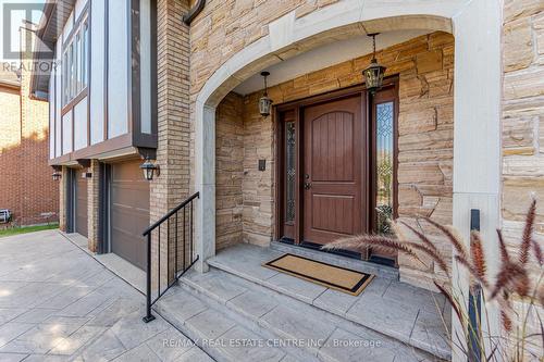 4027 Lookout Court, Mississauga, ON - Outdoor With Exterior