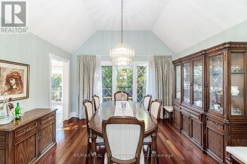 4027 Lookout Court, Mississauga, ON - Indoor Photo Showing Dining Room