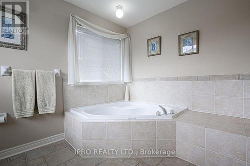 1376 Kingsgrove Place, Oakville (West Oak Trails), ON - Indoor Photo Showing Bathroom