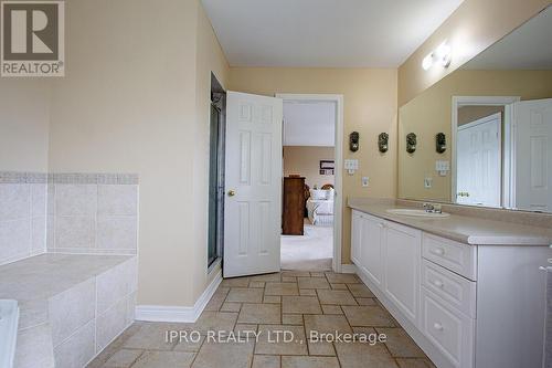 1376 Kingsgrove Place, Oakville (West Oak Trails), ON - Indoor Photo Showing Bathroom