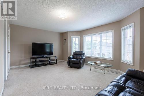 1376 Kingsgrove Place, Oakville (West Oak Trails), ON - Indoor Photo Showing Living Room